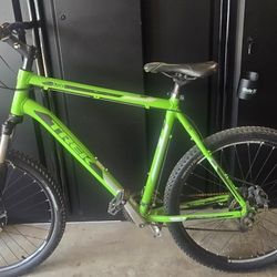 Trek Three Series 