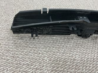 2018 2023  BMW  330i  FRONT LOWER AIR FLAP SHUTTER