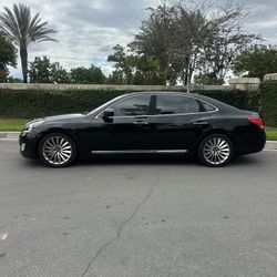 2014 Hyundai Equus