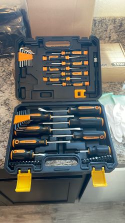 NEW 53 piece magnetic screwdriver set