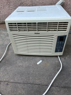 Window air  conditioner 5000 BTUs