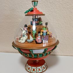 Vintage House of Lloyd ~ Christmas Around The World Musical Twirl Top “It’s A Small World”