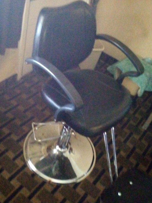 Eddie Bower Barberchair