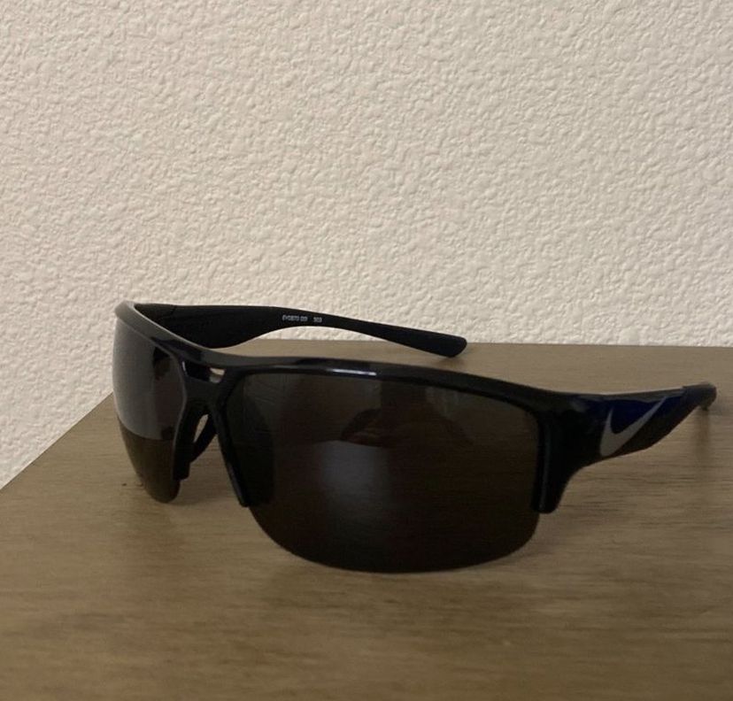 Nike Golf Sunglasses **BRAND NEW**