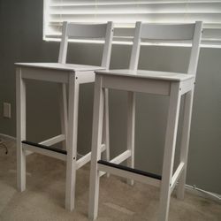 2 Bar Stool/Island Chairs