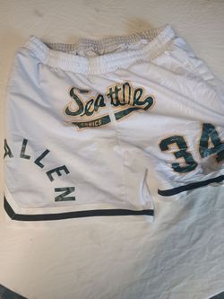 Allen basketball shorts