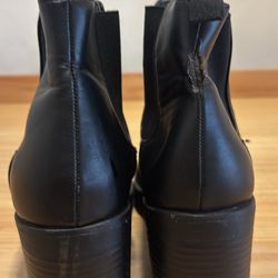 Girls Boots Size 7 1/2