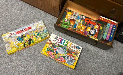 The Simpsons Collection Bundle – 8 Board Games + Seasons 2–5 DVD Box Sets + Simpsons Movie DVD