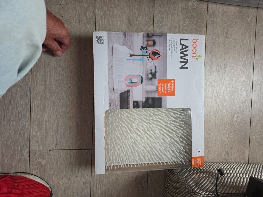 Boon Grass Countertop Baby Bottle Drying Rack, Grey, NEW $10