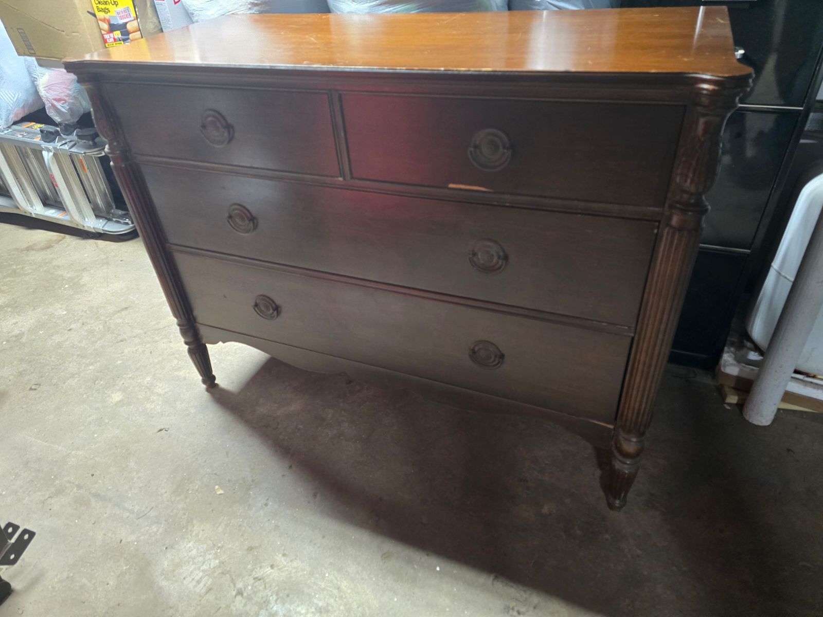 Dresser