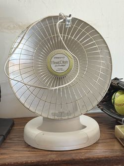 Presto HeatDish Plus Footlight Parabolic Heater