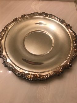 Silver plated serving tray round 12.7 inches