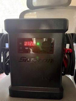 Snap-on  Jump Starter & Power Pack