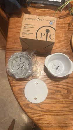 Pampered Chef Breakfast Sandwich Maker