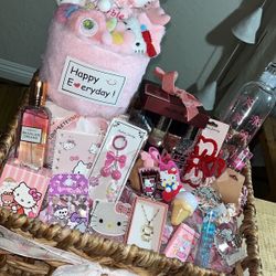 Hello Kitty Basket 