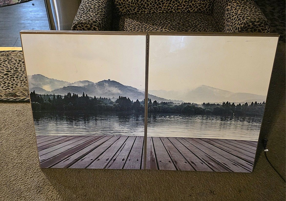Pier Living wall art