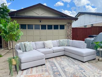 Modern U-Shaped Sectional Sofa - Delivery Available