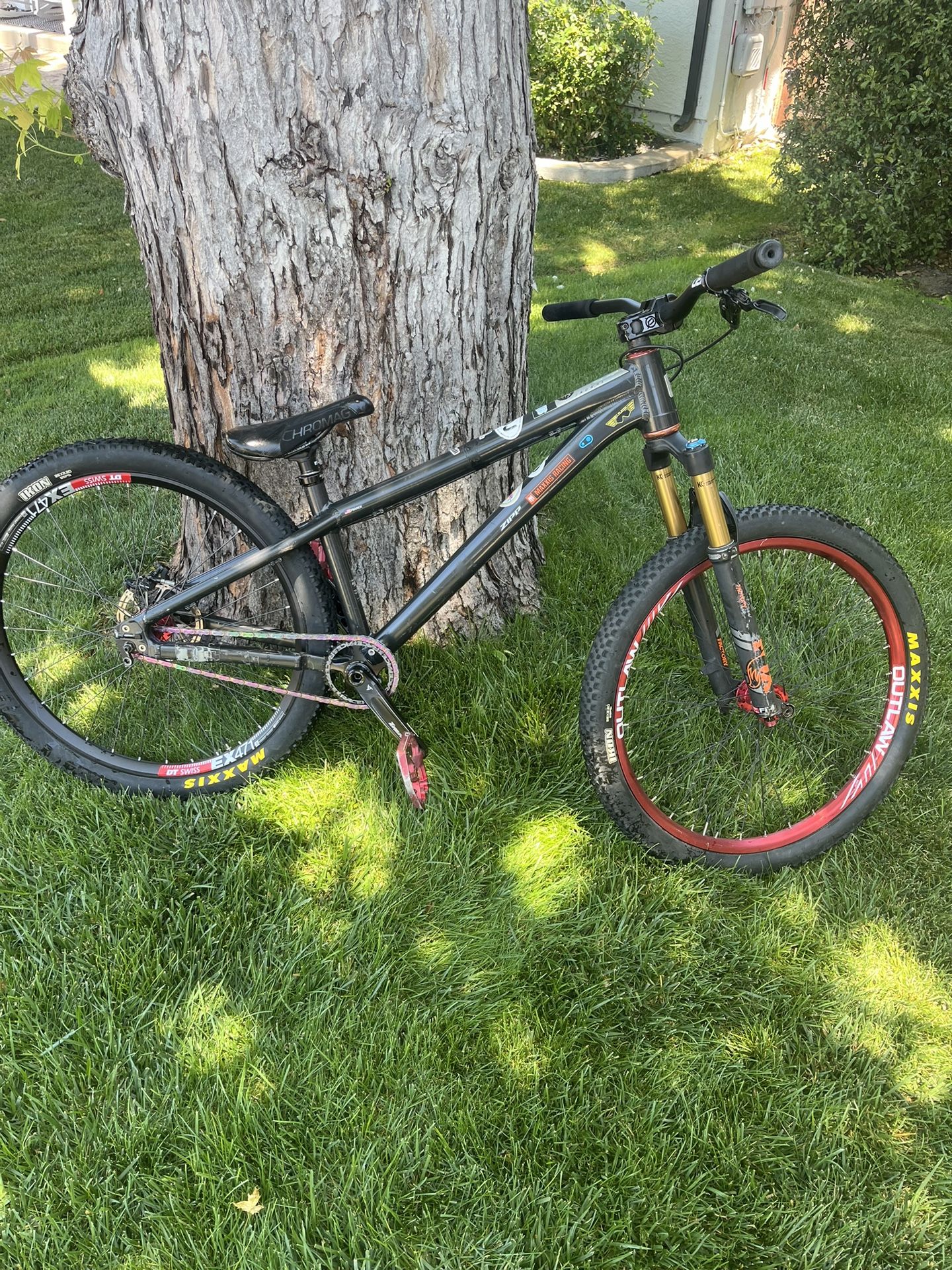 2017 Santa Cruz Jackal