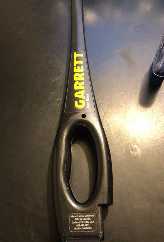 GARETT METAL DETECTOR MISSING BATTERY