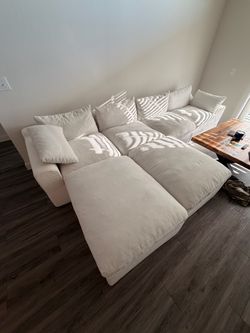 Novilla 133.8 inch modular cloud couch