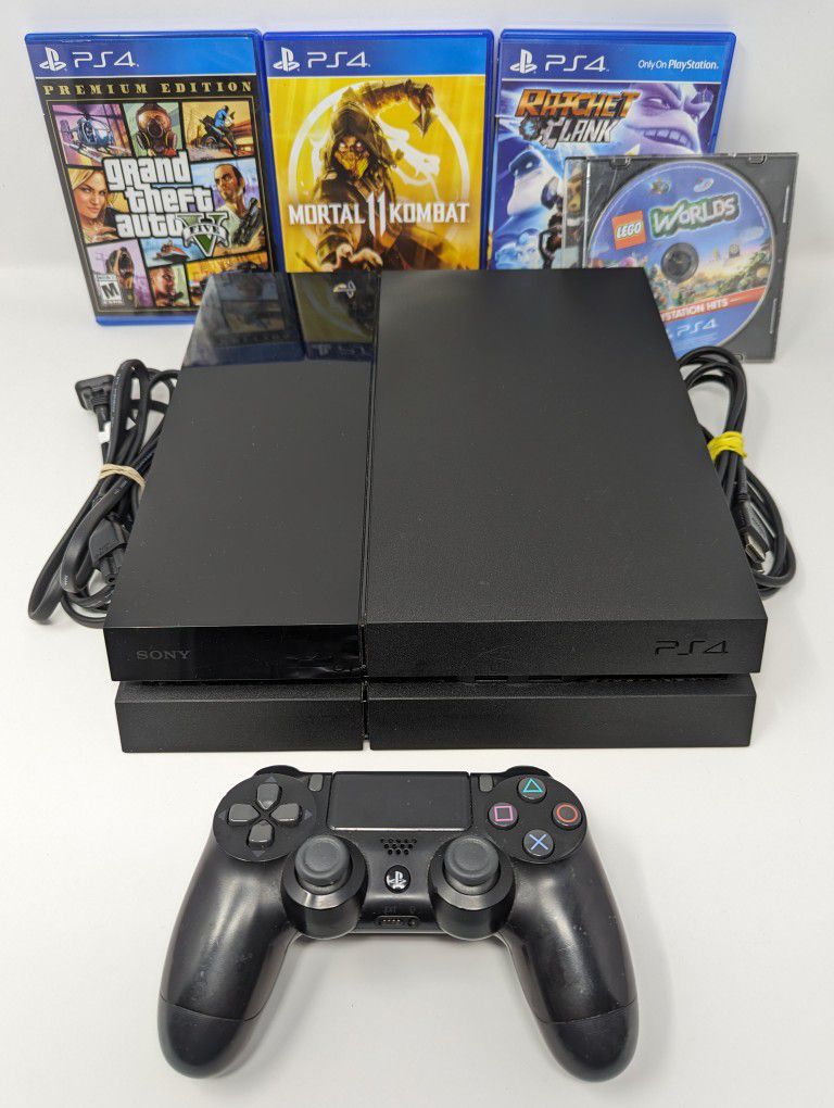 PlayStation 4 PS4 (500GB, 1 Controller & 4 Games)