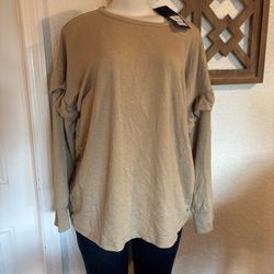 Women’s xl top New With Tags 
