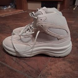 Yeezy Desert Boot Rock Size 10.5