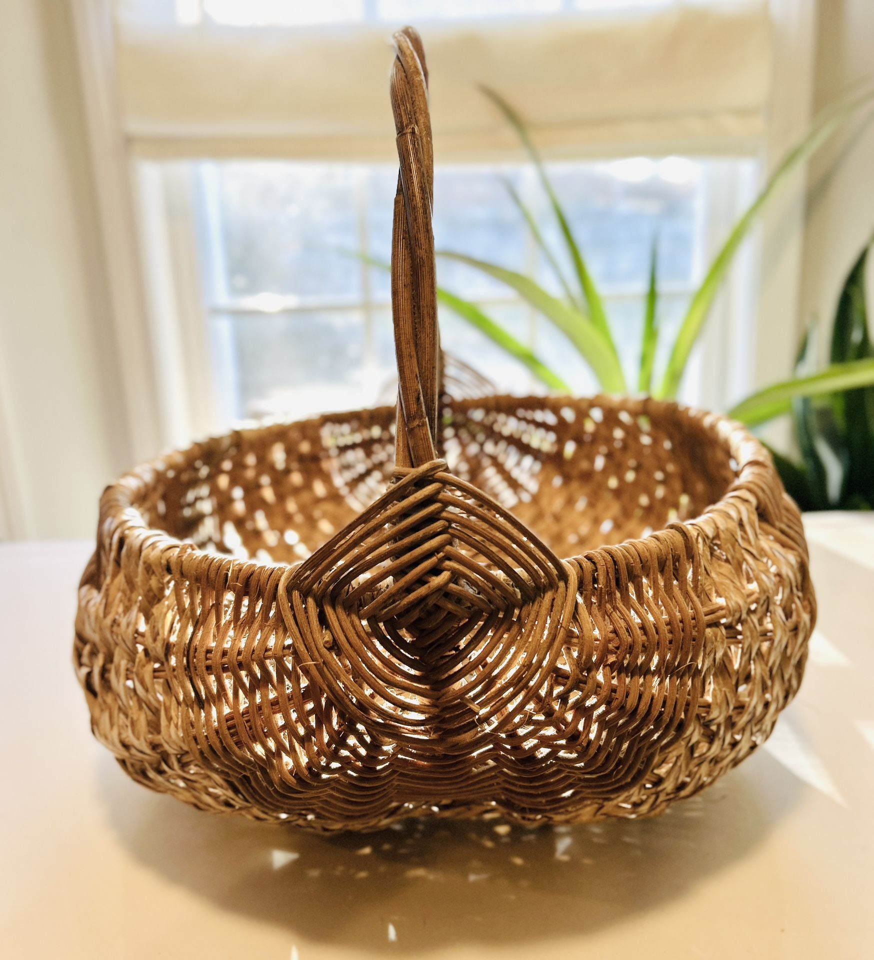 Vintage Buttocks Basket