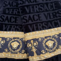 2 Versace Towels