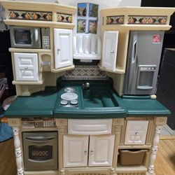 Step2 Lifestyle Dream Kitchen playset. 