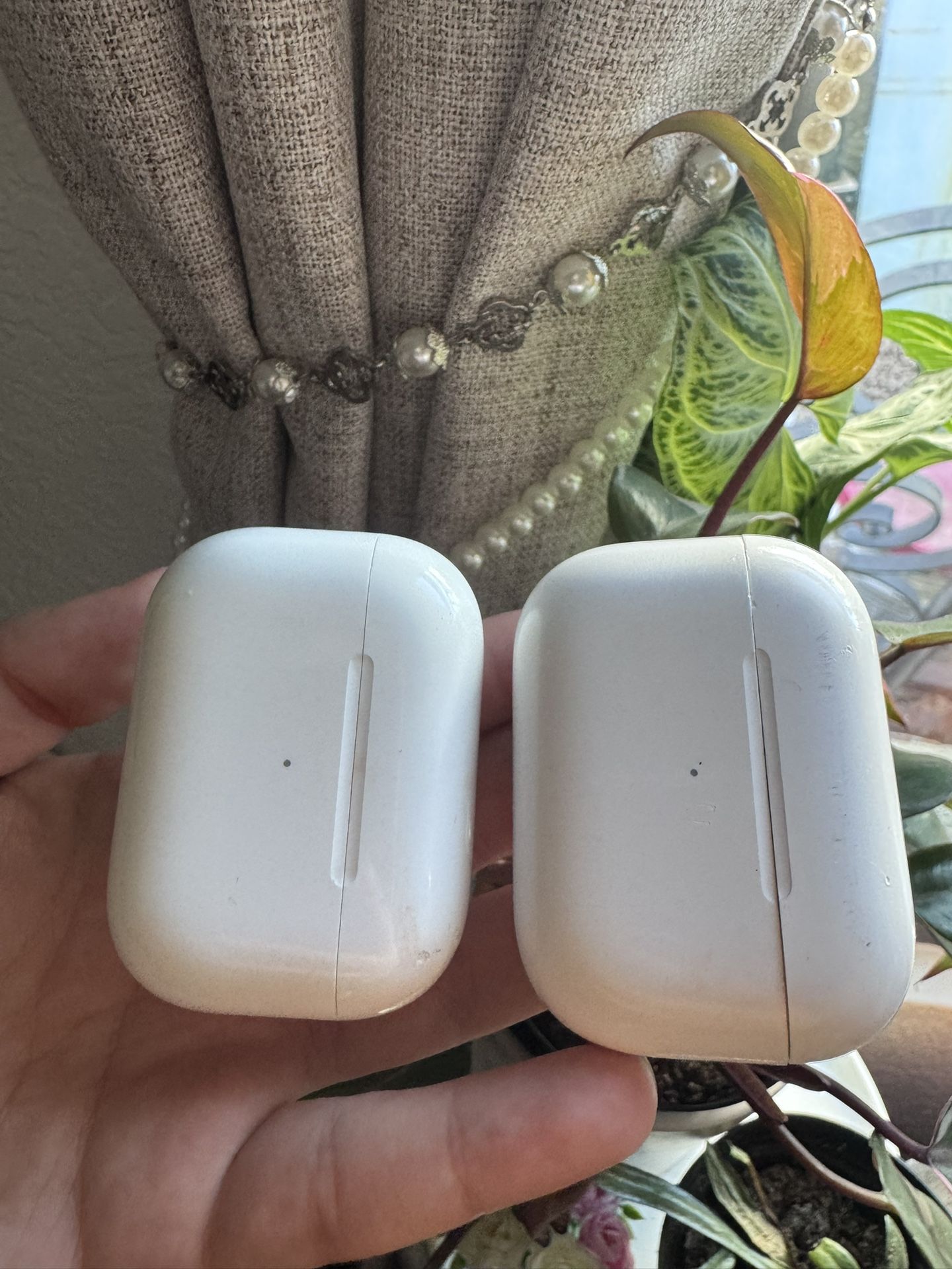Genuine AirPod Pro 2 Cases