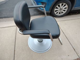 Barber chair