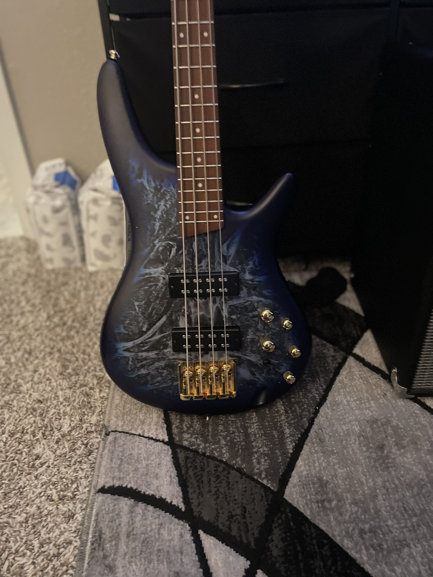 Ibanez Bass