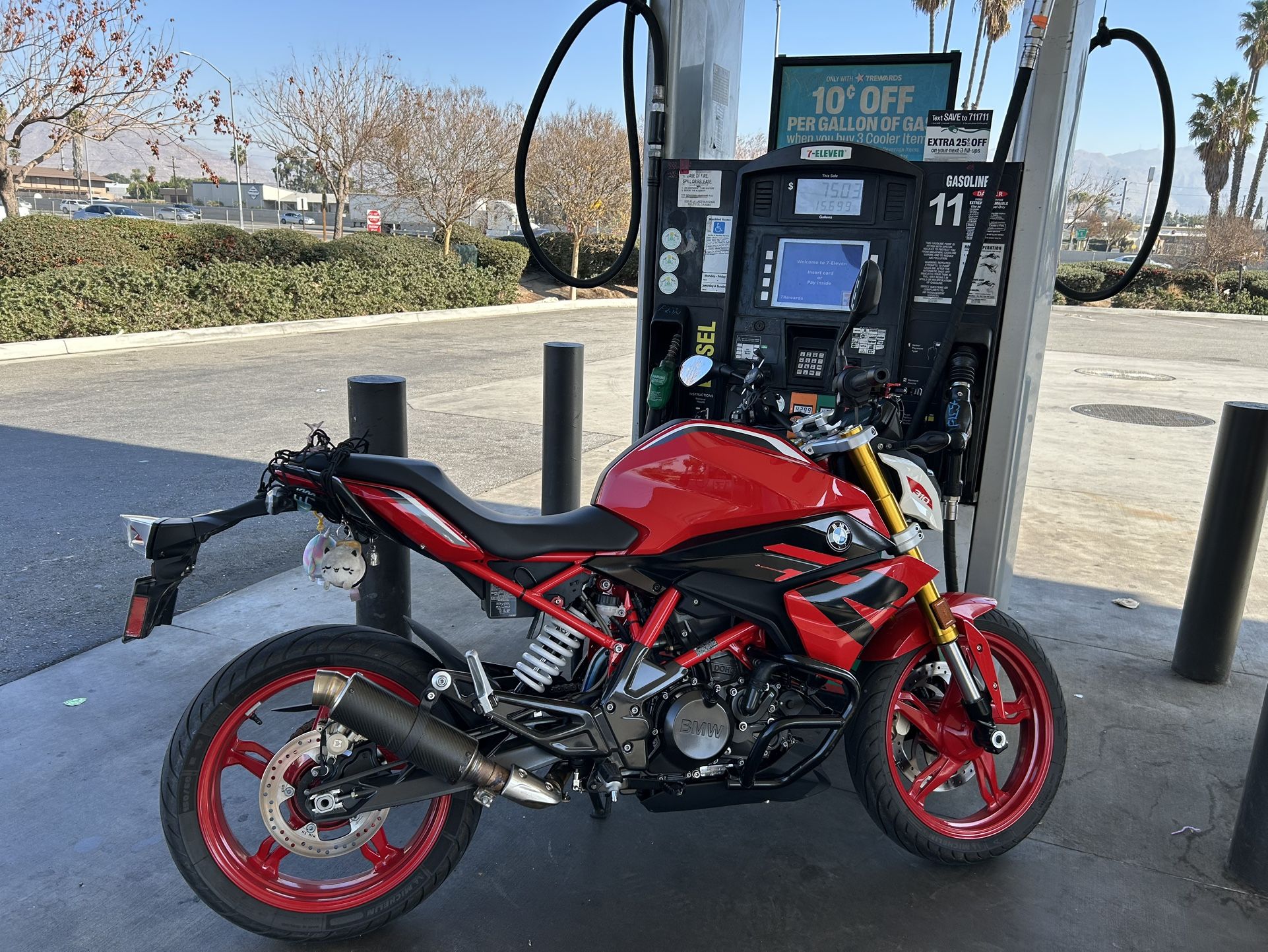 bmw G310R 2023