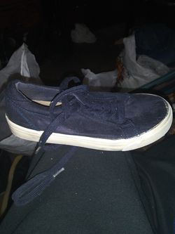 Old navy shoes size 13