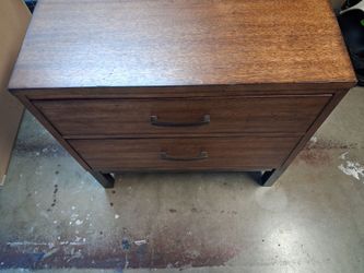 Pier one Dresser