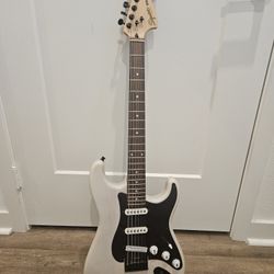 Squier Standard Stratocaster Hardtail Strat