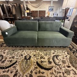 Dayton Oliven Sofa