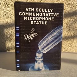 2017 LOS ANGELES DODGERS VIN SCULLY SGA Commemorative MICROPHONE STATUE 05/03