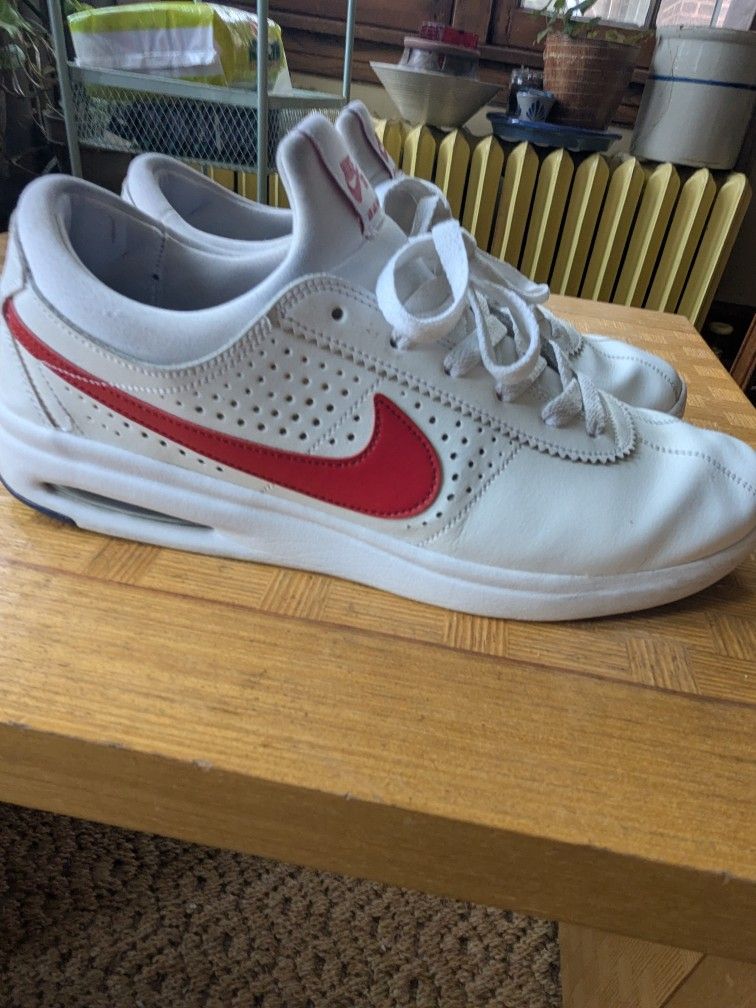 Men's Nike Air Bruin Gym Shoes