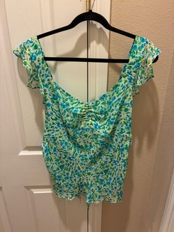 Women’s Ann Taylor top