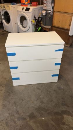 ikea STORKLINTA 3 Drawer Dresser