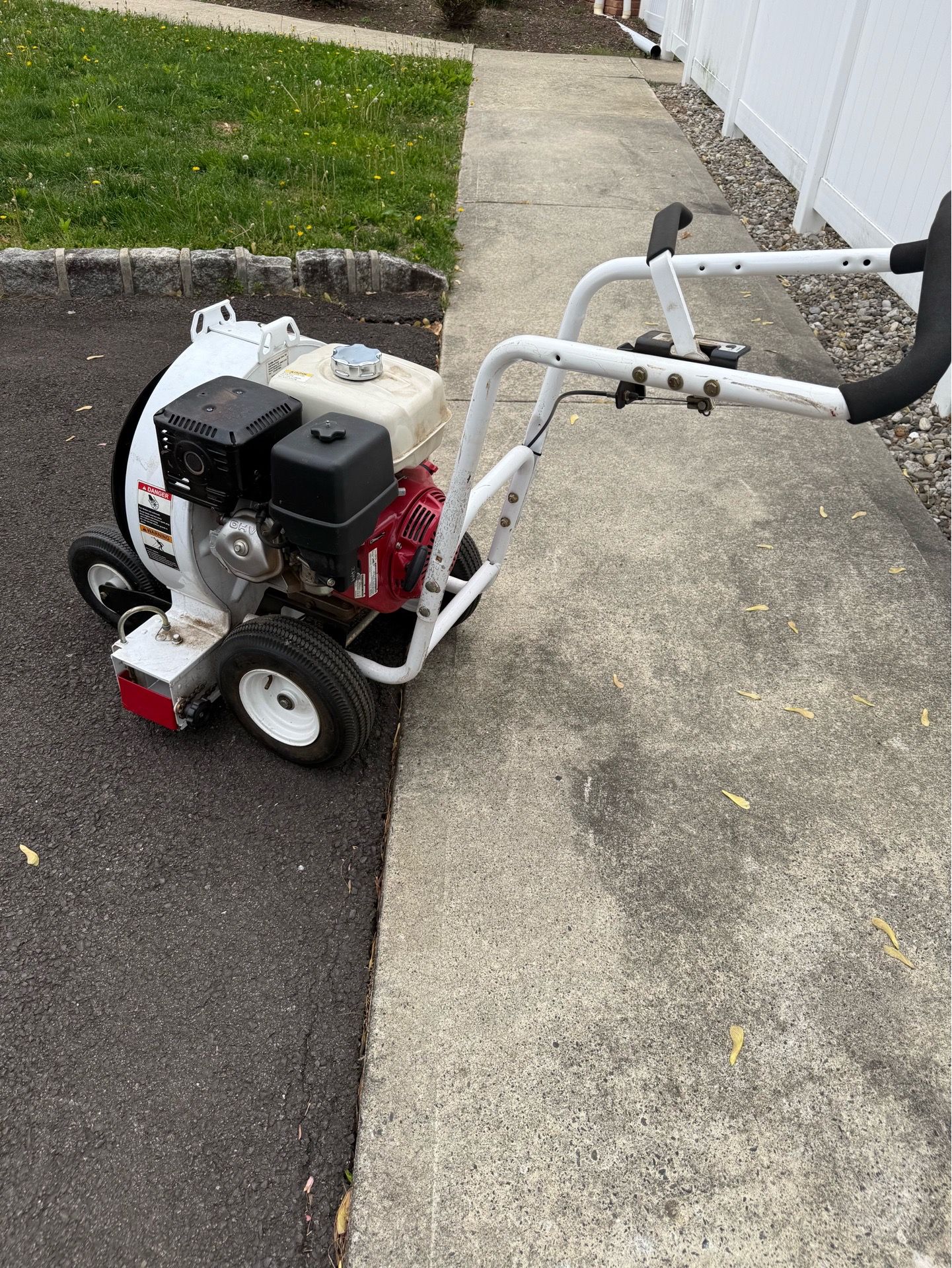 Little Wonder Optimax LB390H Walk-Behind Leaf Blower