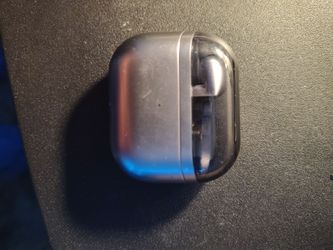 Samsung Galaxy ultra pro buds I've got the left earbud lost the right ear but if you're looking for a case in the left earbud I got you