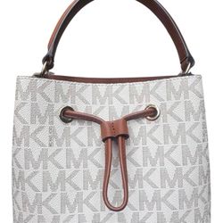 Michael Kors Bucket Bag