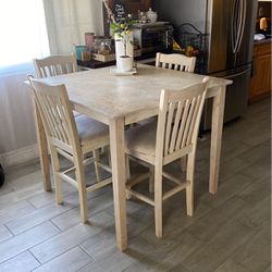 Oatmeal Rustic Dining Table And Chairs 