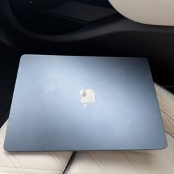 MacBook Air M2