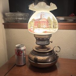 Vintage hand painted Fenton Glass lamp