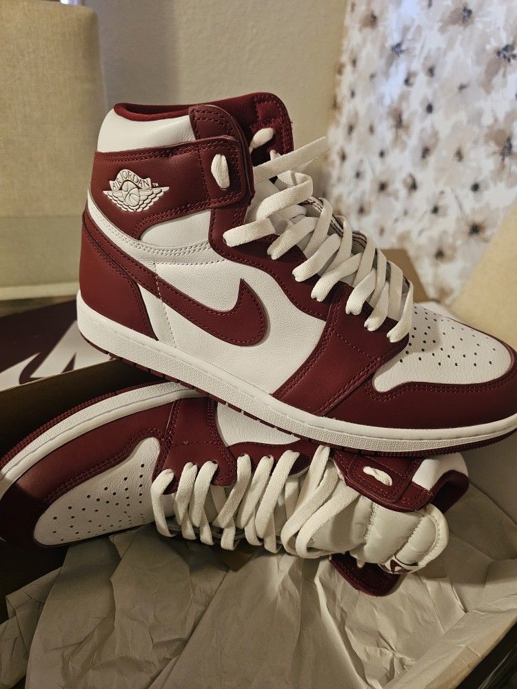 Jordan 1 High Og  Size 11