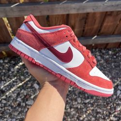 Nike Dunk Low Valentine (Size 5.5, 6.5, 7.5)